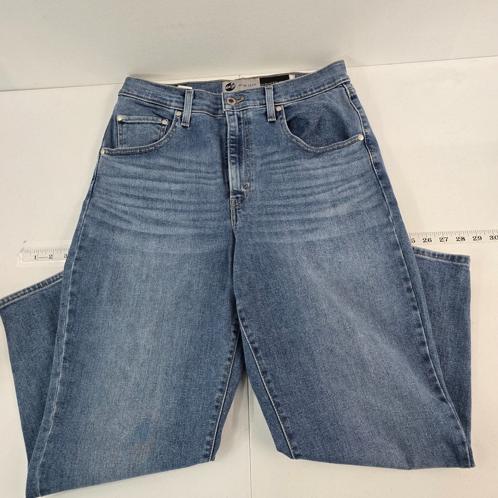 Levi's silvertab mom jeans size 31 31x27‎ light wash womens 6290